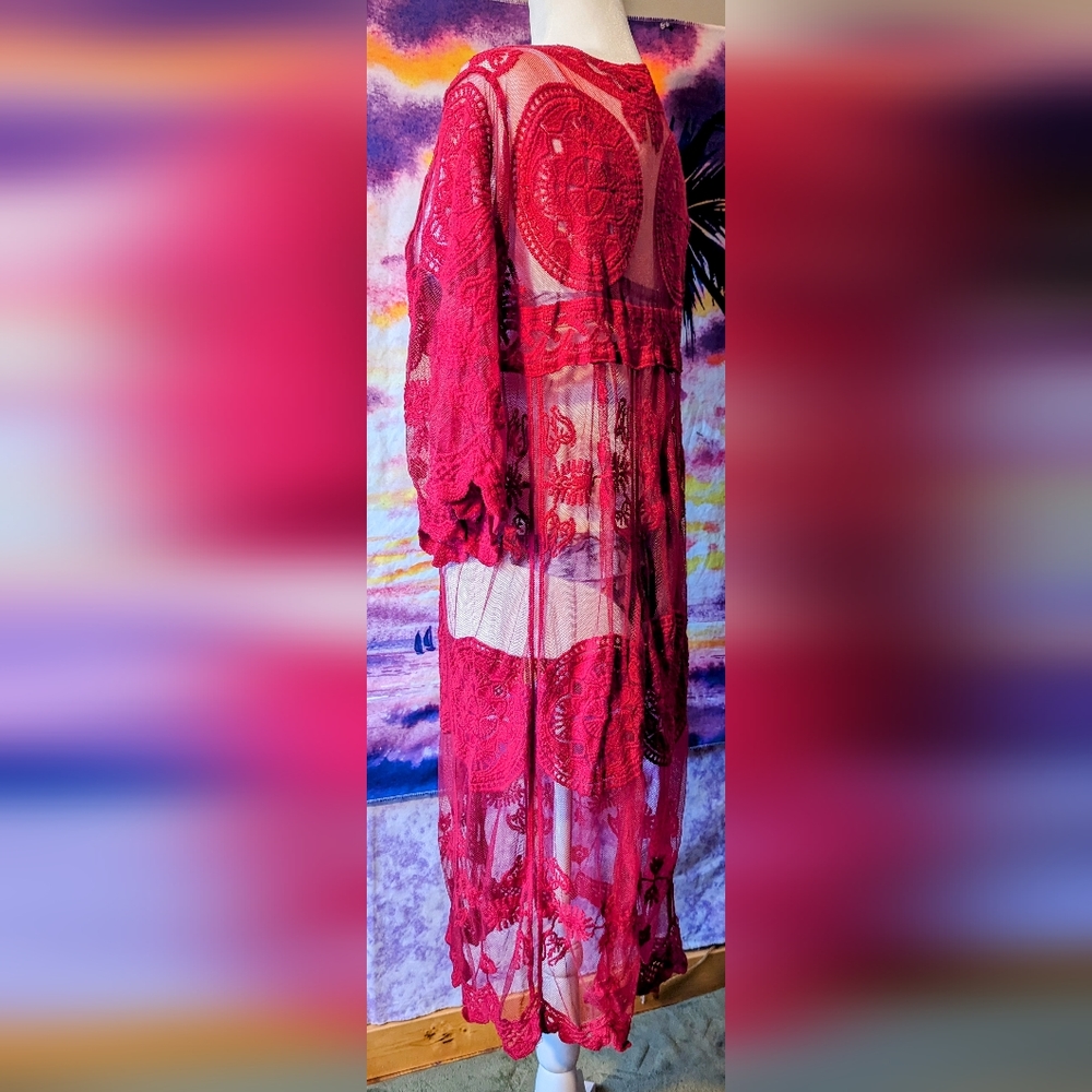 Beautiful red kimono OS